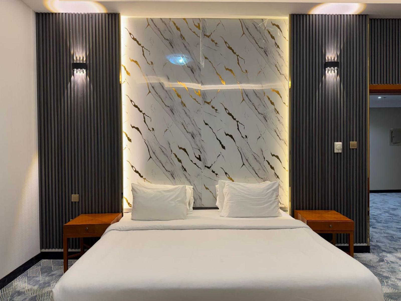 Al Massa Plus Hotel Аль-Айн Екстер'єр фото